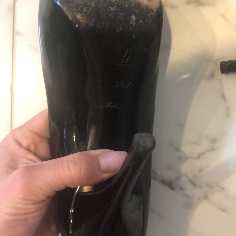 Louis Vuitton patent peep toe heels - Picture 10 of 12